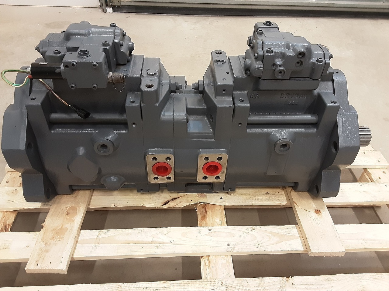 Kawasaki K3V280DTH1CDR-9N0Y-AVB - Hydraulic pump for Crawler excavator: picture 1 Kawasaki K3V280DTH1CDR-9N0Y-AVB - Hydraulic pump for Crawler excavator: picture 1