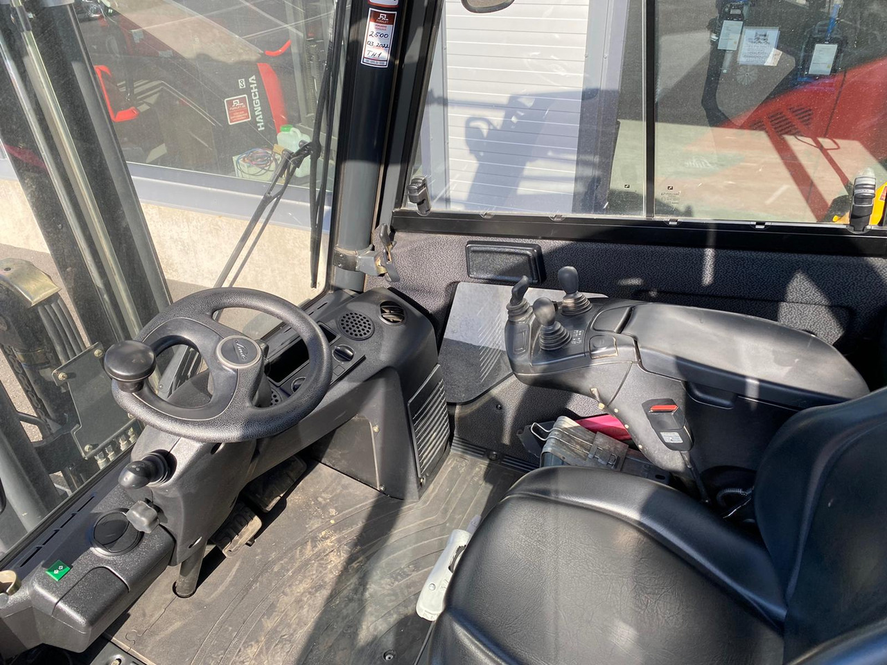 LPG forklift Linde H30T-02 EVO: picture 7