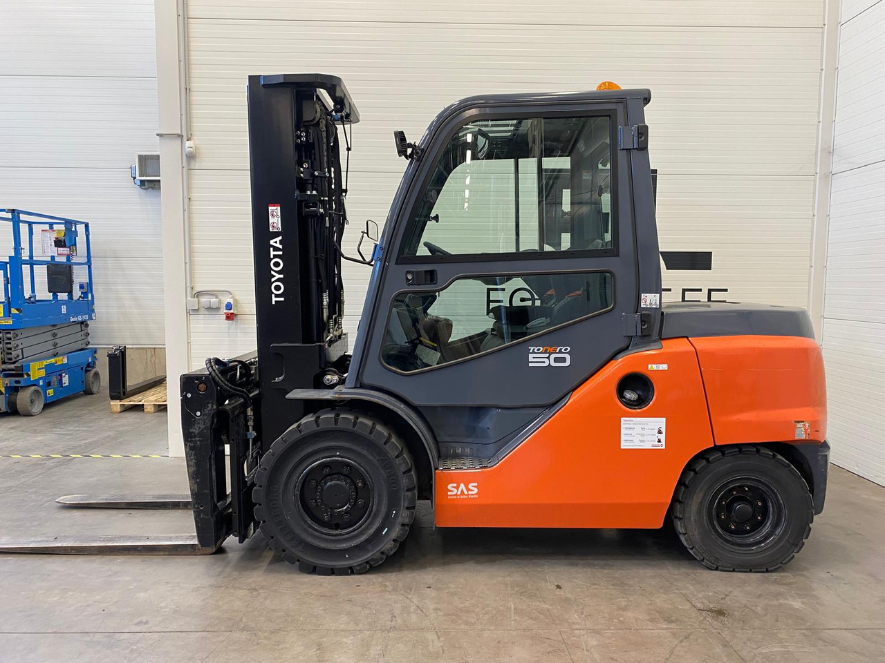 Toyota 40-8FD50N - Diesel forklift: picture 2 Toyota 40-8FD50N - Diesel forklift: picture 2