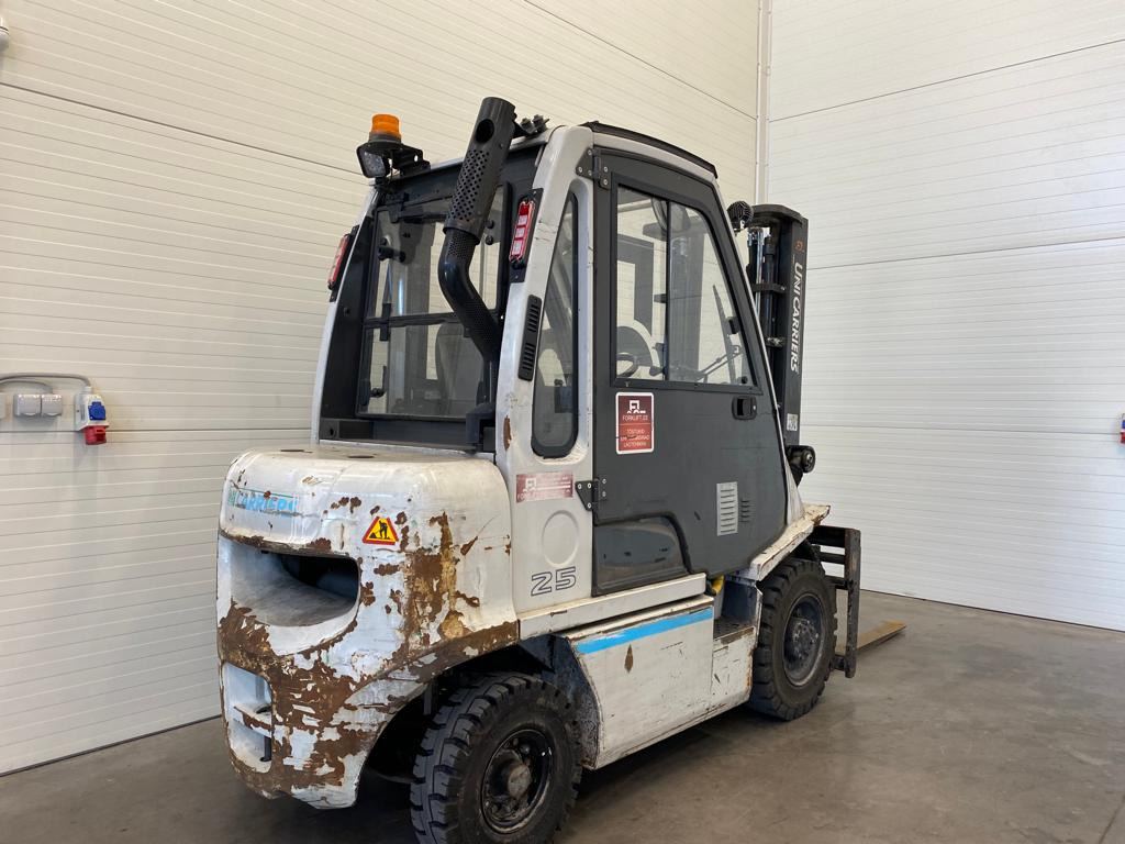 Unicarriers Y1D2A25Q - Diesel forklift: picture 5 Unicarriers Y1D2A25Q - Diesel forklift: picture 5