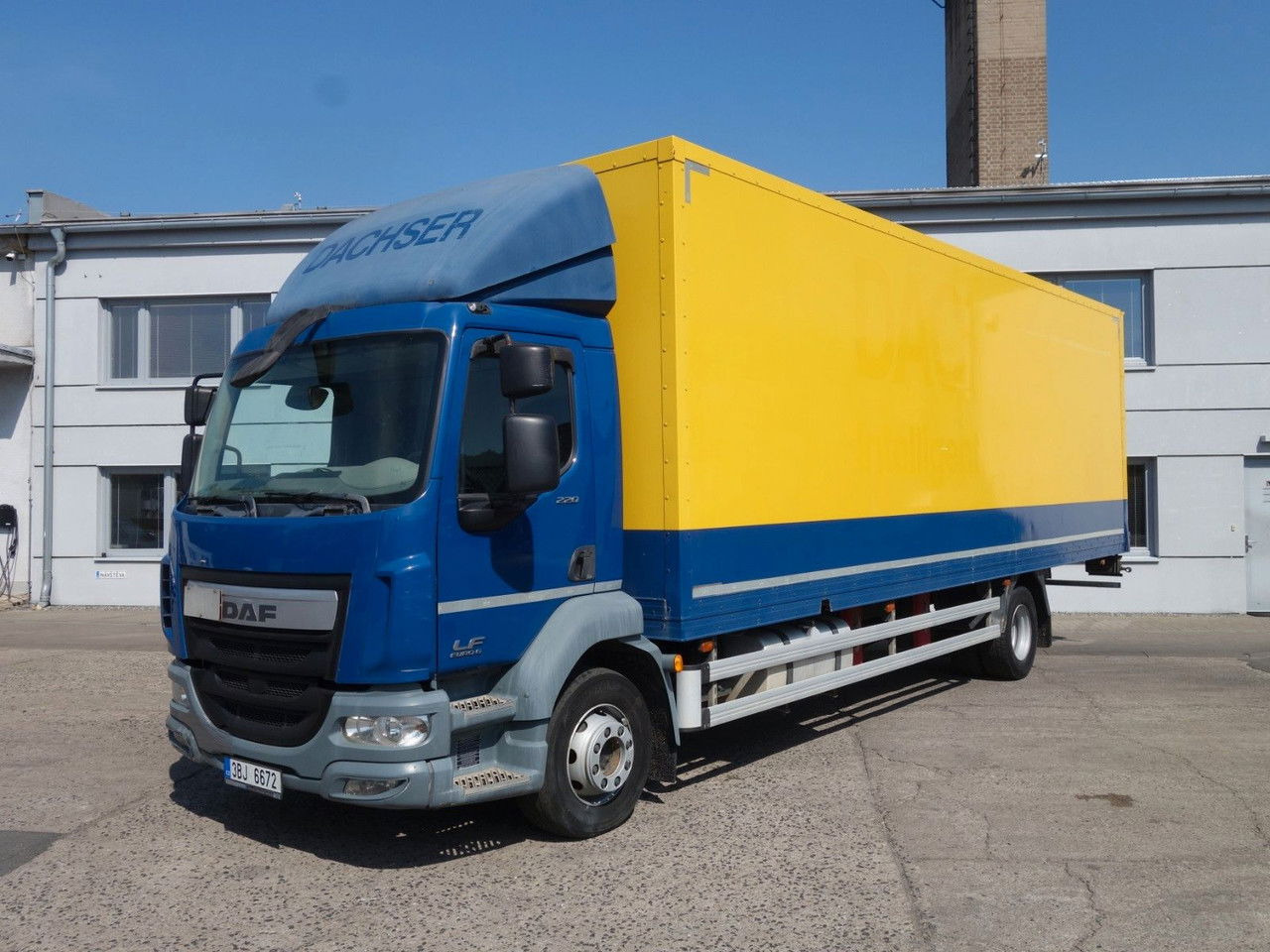 Box truck DAF LF 220 14 t: picture 1