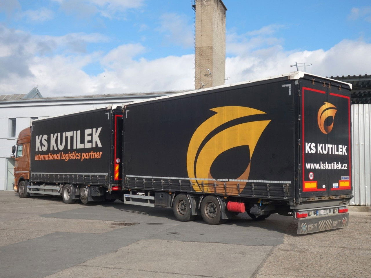 DAF XF 480 SSC, 120 cbm, Durchfahren - Curtainsider truck: picture 4 DAF XF 480 SSC, 120 cbm, Durchfahren - Curtainsider truck: picture 4