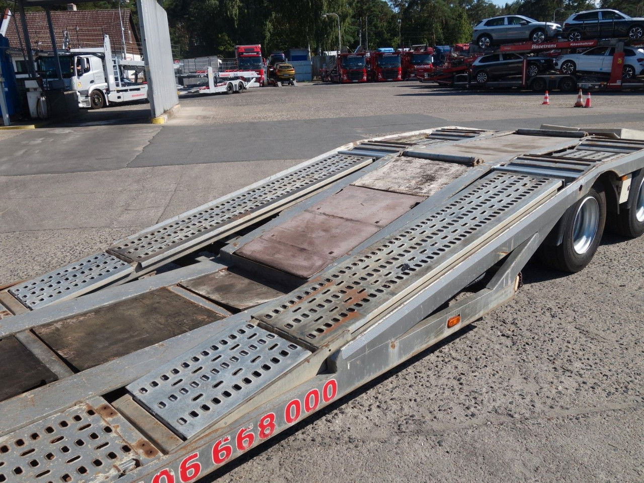Autotransporter semi-trailer Diversen Svan CH33, für 2 LKWs: picture 10