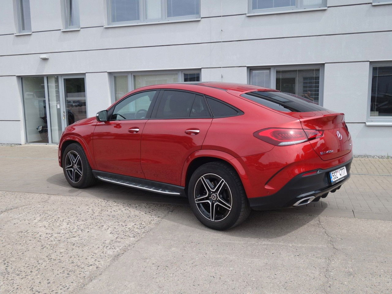 Mercedes-Benz GLE-klasse 400 d 4Matic Coupe Pano - Car: picture 4 Mercedes-Benz GLE-klasse 400 d 4Matic Coupe Pano - Car: picture 4