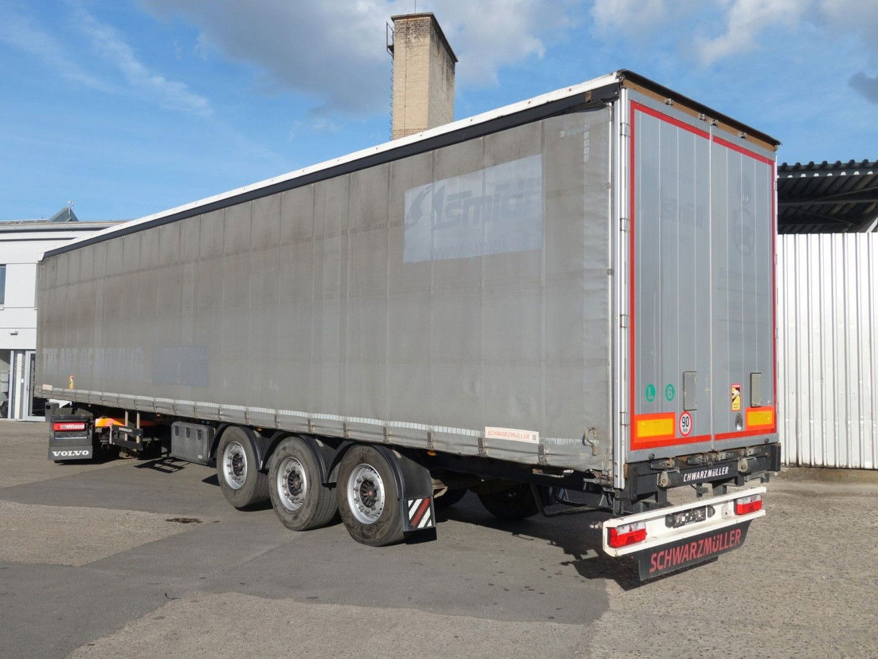 Schwarzmüller SPA 3/E Standard, Liftachse, SAF Achsen SPA 3/E Standard, Liftachse, SAF Achsen - Curtainsider semi-trailer: picture 4 Schwarzmüller SPA 3/E Standard, Liftachse, SAF Achsen SPA 3/E Standard, Liftachse, SAF Achsen - Curtainsider semi-trailer: picture 4