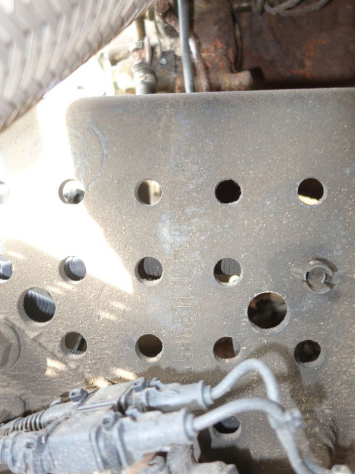 Leasing of Mercedes-Benz 1845 Lsnrl, Giga Space Mercedes-Benz 1845 Lsnrl, Giga Space: picture 9 Leasing of Mercedes-Benz 1845 Lsnrl, Giga Space Mercedes-Benz 1845 Lsnrl, Giga Space: picture 9