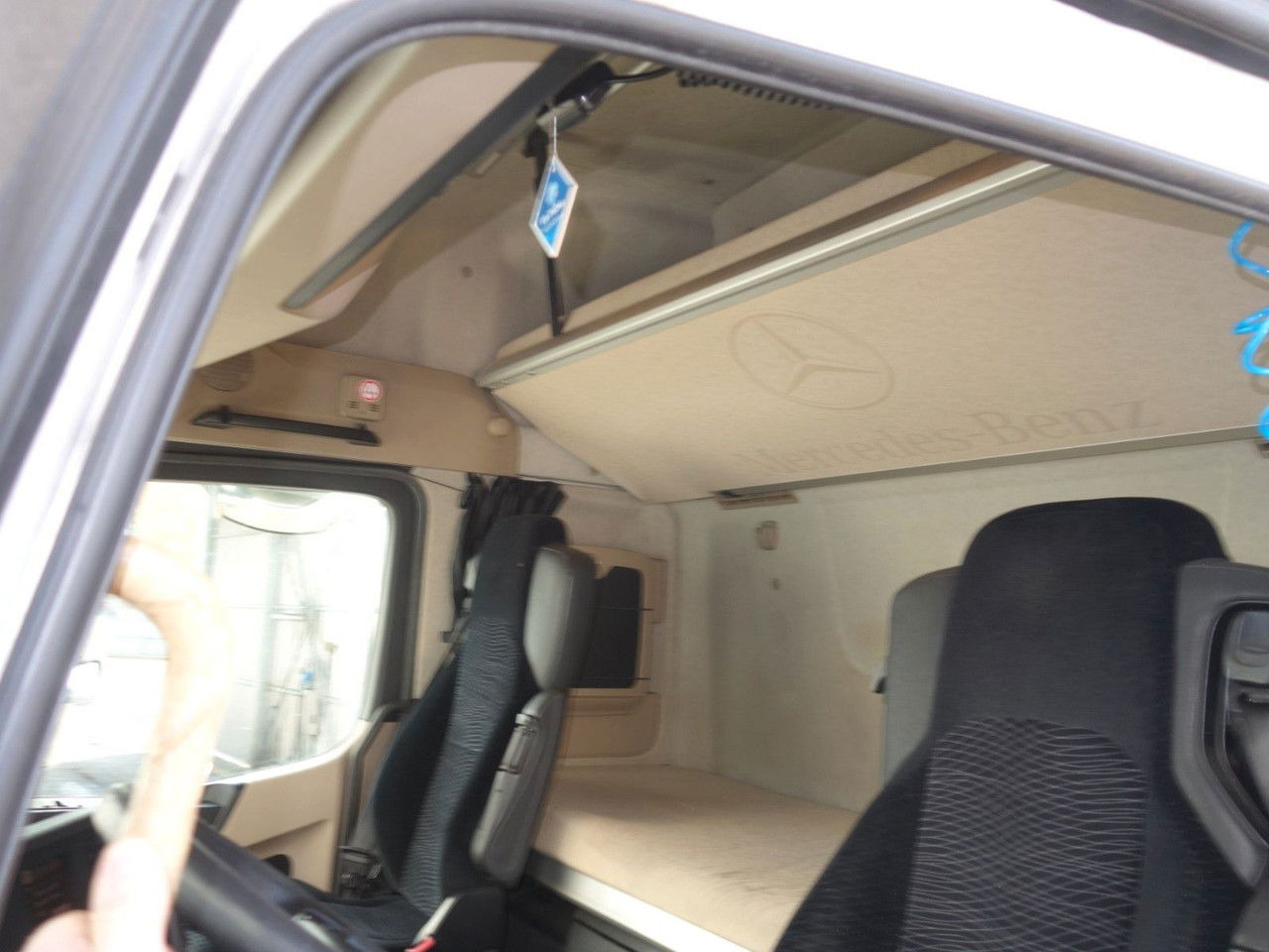 Leasing of Mercedes-Benz 1845 Lsnrl, Giga Space Mercedes-Benz 1845 Lsnrl, Giga Space: picture 11 Leasing of Mercedes-Benz 1845 Lsnrl, Giga Space Mercedes-Benz 1845 Lsnrl, Giga Space: picture 11