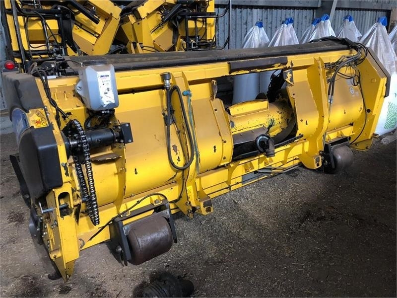 New Holland - Hay and forage equipment: picture 2 New Holland - Hay and forage equipment: picture 2