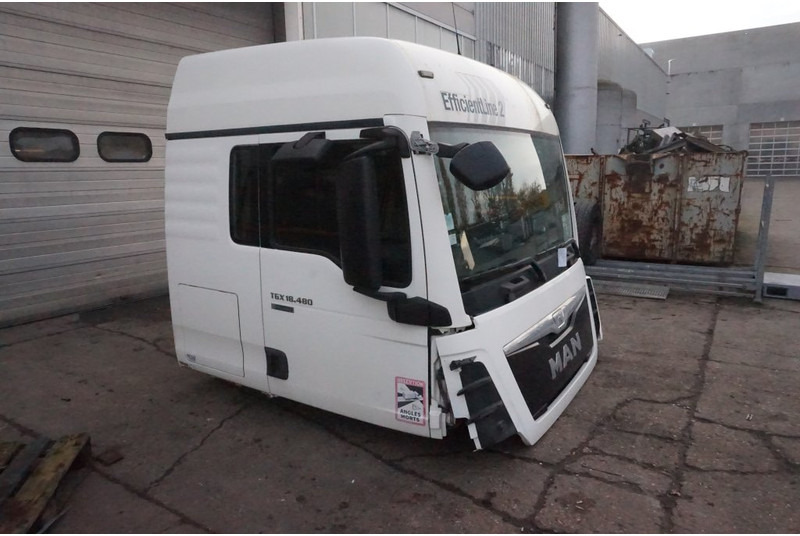 MAN F99L47 TGX XLX EURO6 81.60000-7848 - Cab and interior for Truck: picture 2 MAN F99L47 TGX XLX EURO6 81.60000-7848 - Cab and interior for Truck: picture 2