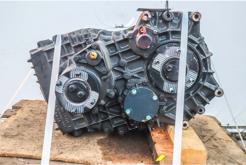 MAN VG172 P22-6 81.37000-7411 - Gearbox for Truck: picture 1 MAN VG172 P22-6 81.37000-7411 - Gearbox for Truck: picture 1