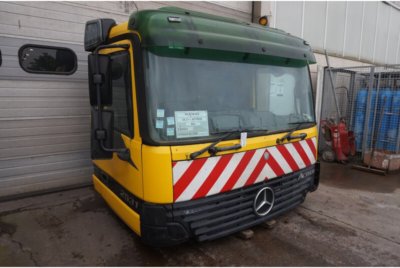 Mercedes-Benz ACTROS F07 MP1 RECHTS STUUR 748214V678262 - Cab and interior for Truck: picture 2 Mercedes-Benz ACTROS F07 MP1 RECHTS STUUR 748214V678262 - Cab and interior for Truck: picture 2