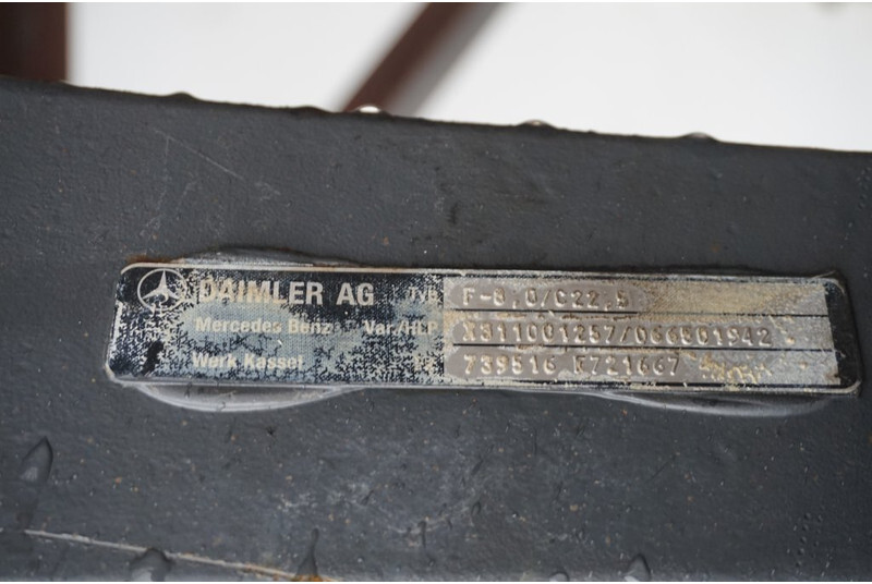 Mercedes-Benz F-8/C22.5 - Front axle for Truck: picture 2 Mercedes-Benz F-8/C22.5 - Front axle for Truck: picture 2