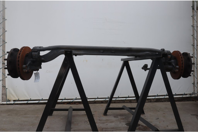 Mercedes-Benz F-8A/C22.5 - Front axle for Truck: picture 1 Mercedes-Benz F-8A/C22.5 - Front axle for Truck: picture 1