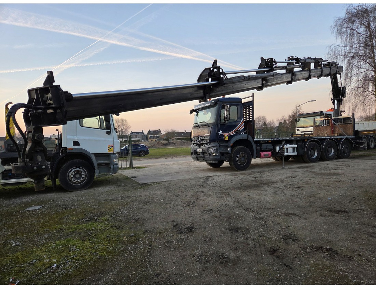 Dropside/ Flatbed truck, Crane truck Mercedes Arocs 3240 8x4 Open Truck Crane HIAB X-HIDUO 258 E-7 7 extensions: picture 7