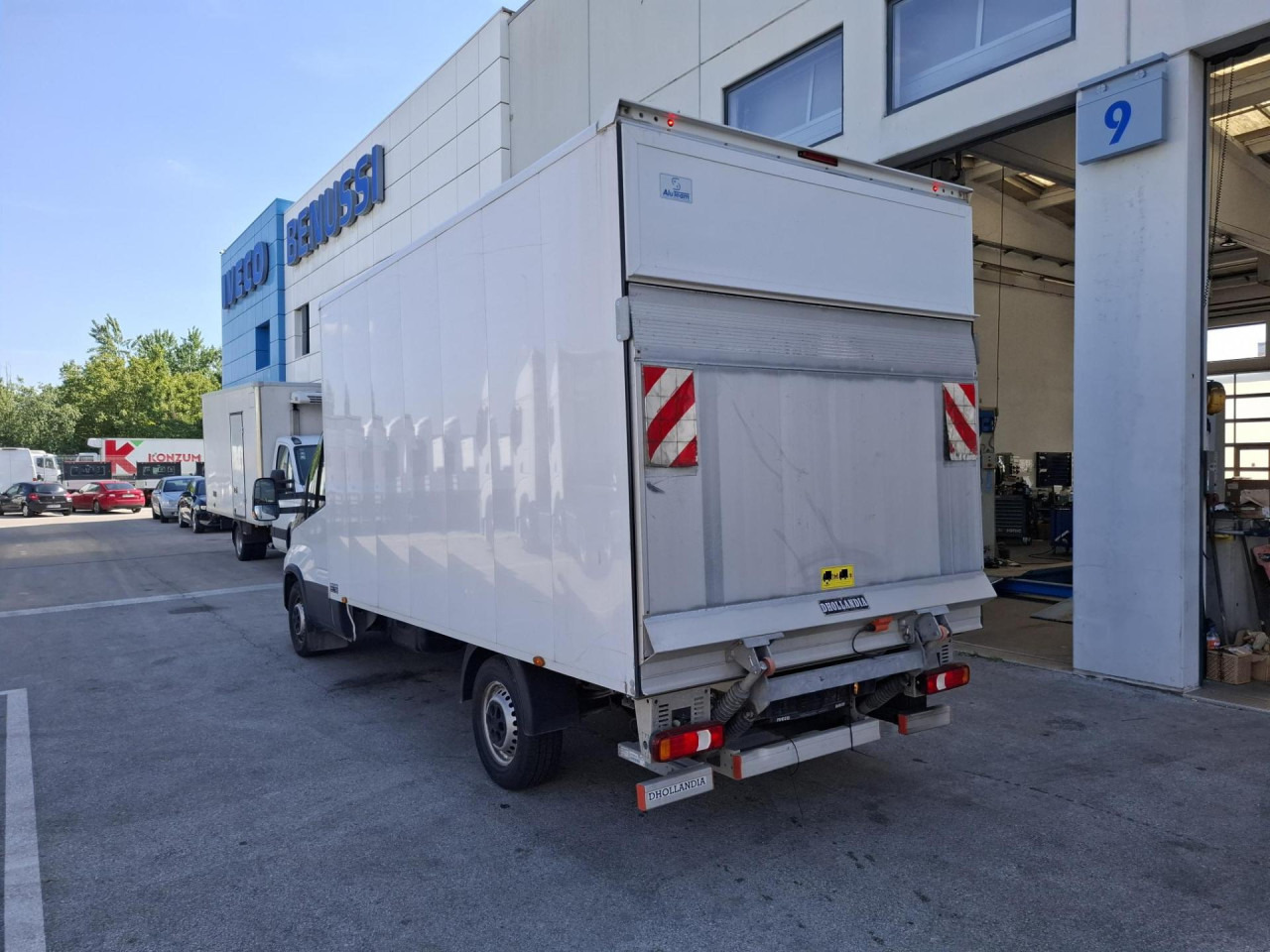 IVECO Daily 35S16 - Panel van: picture 4 IVECO Daily 35S16 - Panel van: picture 4