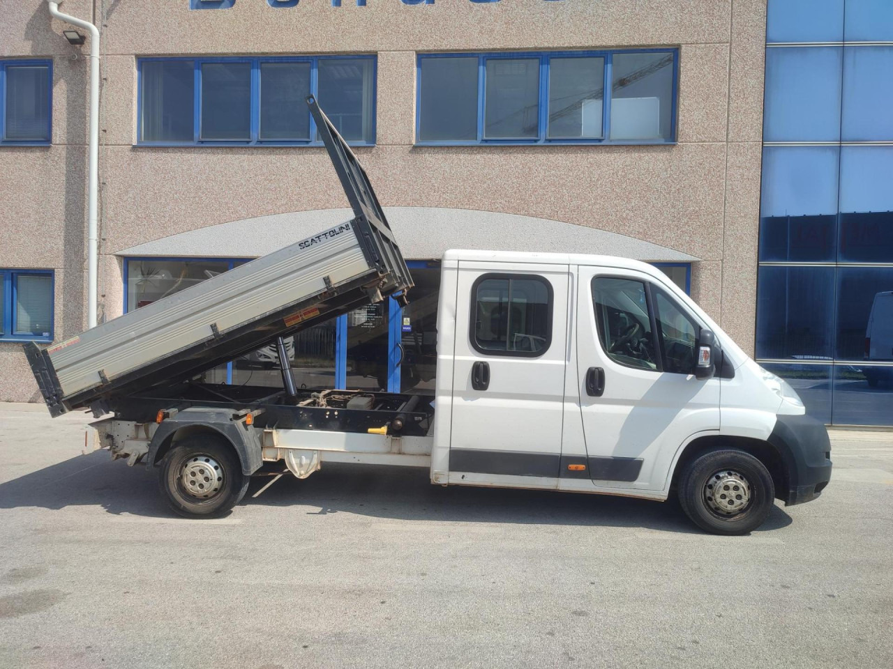 PEUGEOT Boxer 2.2 HDI - Tipper van, Combi van: picture 5 PEUGEOT Boxer 2.2 HDI - Tipper van, Combi van: picture 5