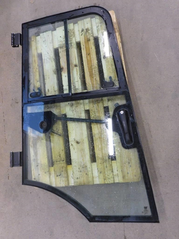 CAT 906 H 2 Höger dörr, 273-6171 - Cab for Construction machinery: picture 2 CAT 906 H 2 Höger dörr, 273-6171 - Cab for Construction machinery: picture 2