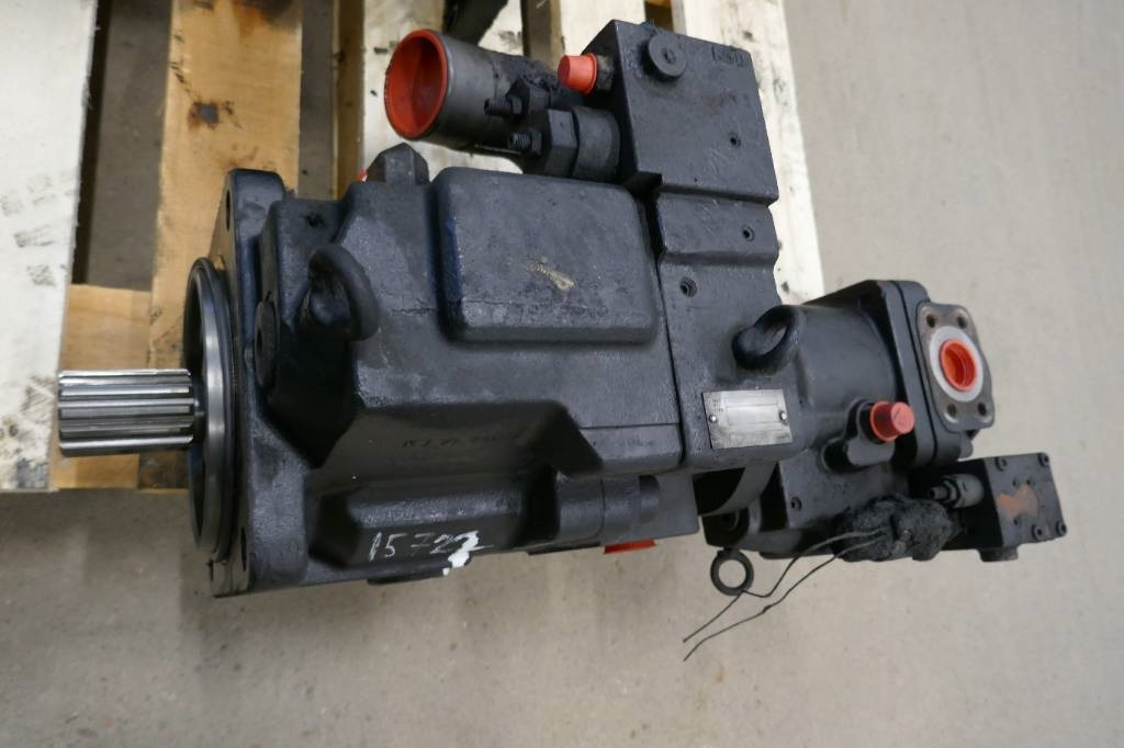 Volvo L 250 G, Hydraulikpump voe15172809 - Hydraulics for Construction machinery: picture 2 Volvo L 250 G, Hydraulikpump voe15172809 - Hydraulics for Construction machinery: picture 2