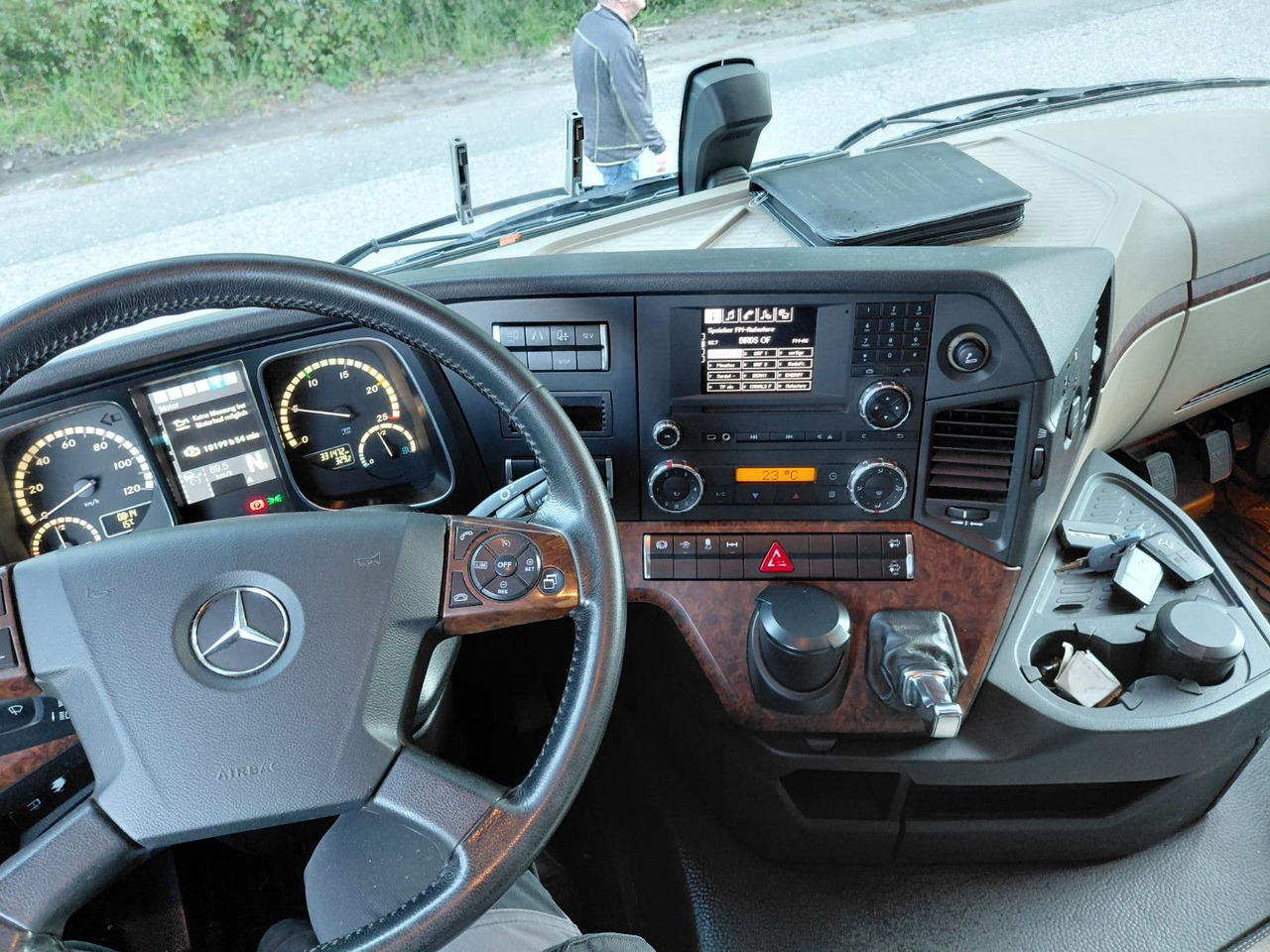 Curtainsider truck Mercedes-Benz Actros 1836 4x2, E6, Ladebordwand, Fahrschule: picture 15