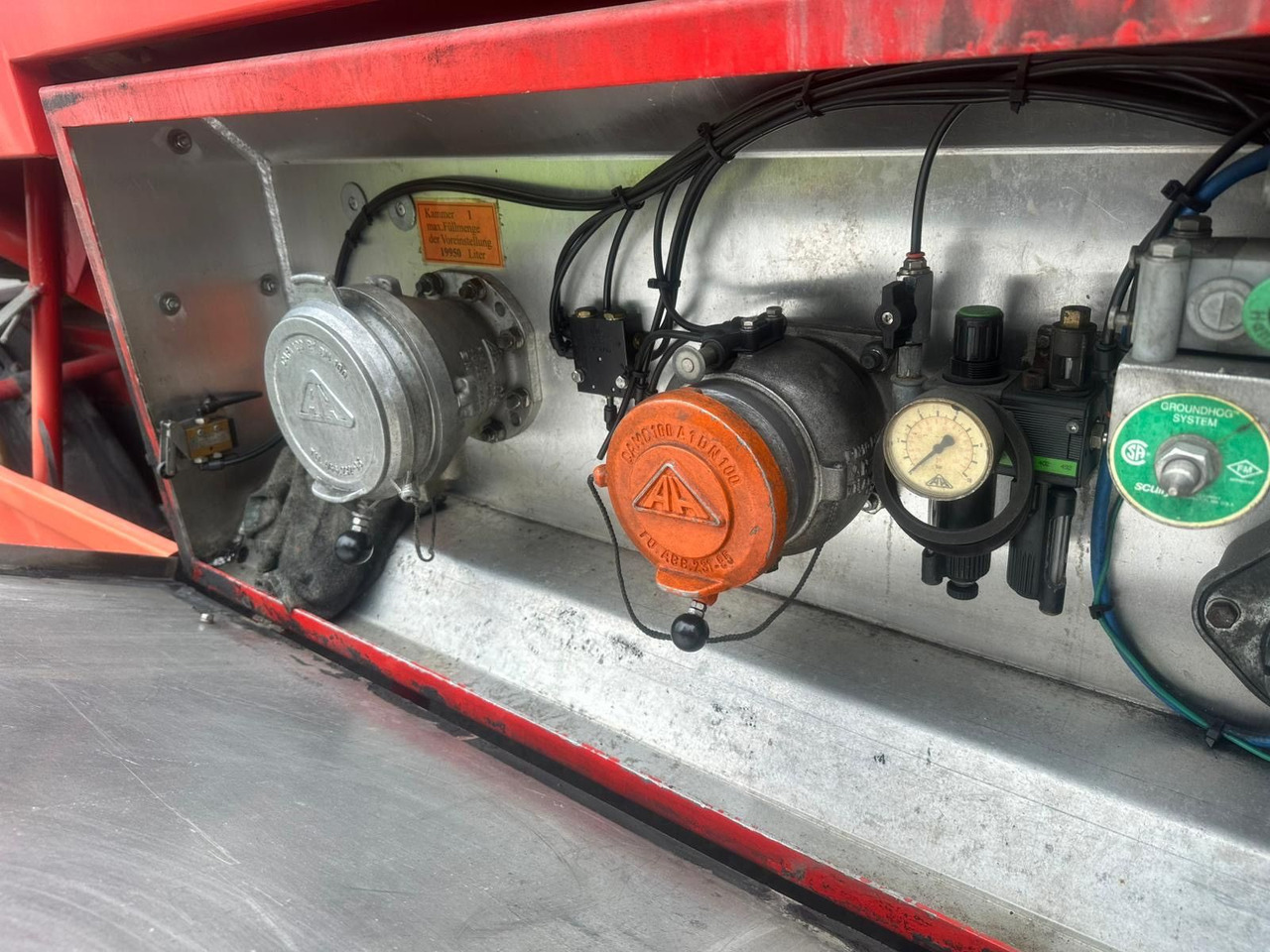 Willig 2 ANH 21.0, ADR, Benzin/Diesel, 19950Lite - Tank trailer: picture 5 Willig 2 ANH 21.0, ADR, Benzin/Diesel, 19950Lite - Tank trailer: picture 5