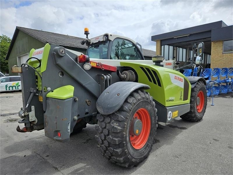 Claas SCORPION 9055 VP+ - Telescopic handler: picture 3 Claas SCORPION 9055 VP+ - Telescopic handler: picture 3