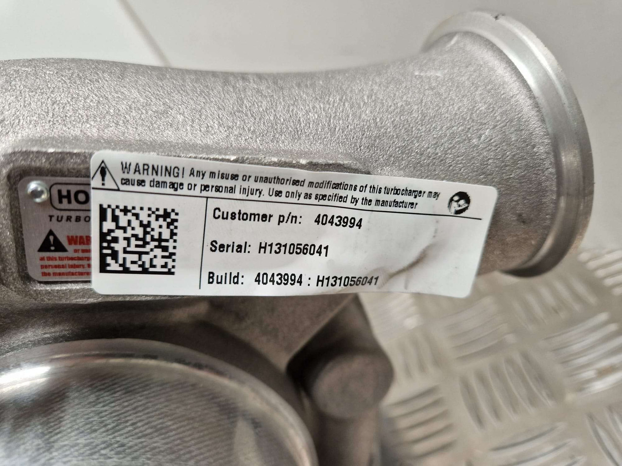 Iveco Generator Turbocharger Holset 4043994 - Engine and parts for Construction machinery: picture 4 Iveco Generator Turbocharger Holset 4043994 - Engine and parts for Construction machinery: picture 4