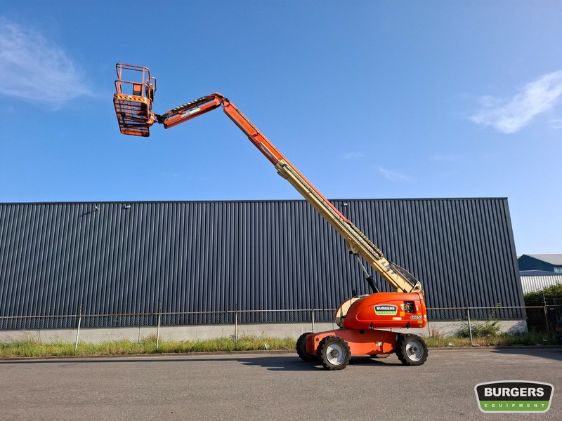 Telescopic boom JLG 660SJ: picture 8
