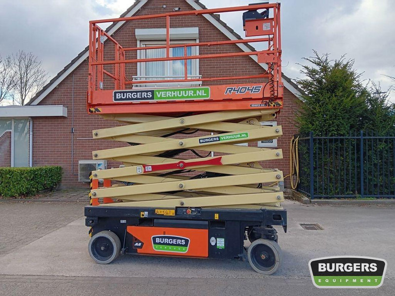 JLG R4045 - Scissor lift: picture 1 JLG R4045 - Scissor lift: picture 1