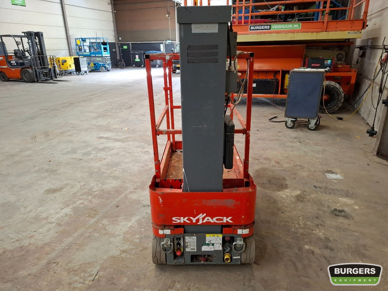 Skyjack SJ16 - Aerial platform: picture 4 Skyjack SJ16 - Aerial platform: picture 4