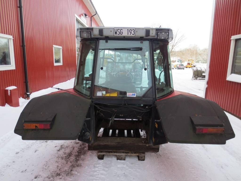 Massey Ferguson 8150 - Cab for Farm tractor: picture 3 Massey Ferguson 8150 - Cab for Farm tractor: picture 3