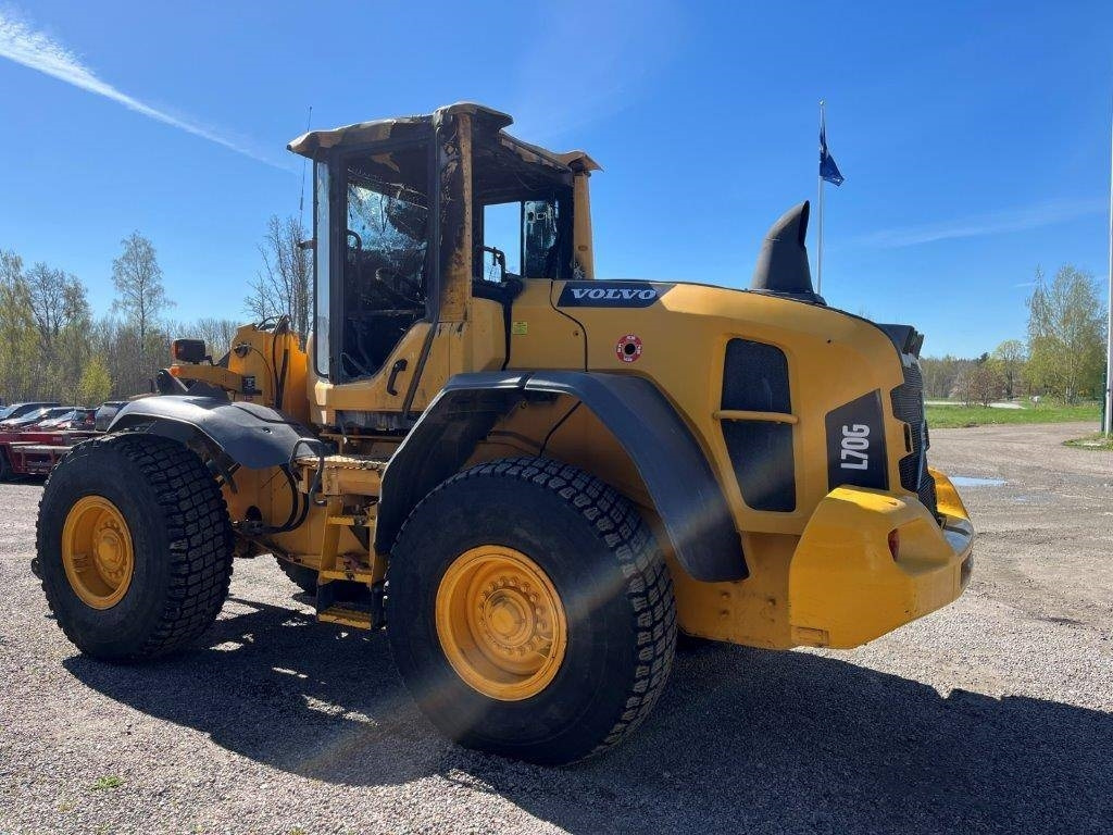 Volvo L 70 G Dismantled. Only specific spare parts  - Wheel loader: picture 3 Volvo L 70 G Dismantled. Only specific spare parts  - Wheel loader: picture 3