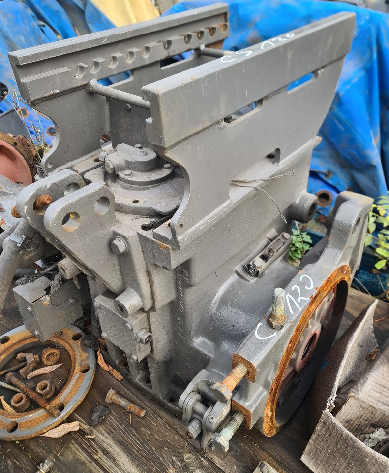 Case CS120 CS 120 Obudowa Centralna Mostu WOM Dyfer Dyferencjał Szyna 1331003301099EHW - Axle and parts for Agricultural machinery: picture 1 Case CS120 CS 120 Obudowa Centralna Mostu WOM Dyfer Dyferencjał Szyna 1331003301099EHW - Axle and parts for Agricultural machinery: picture 1