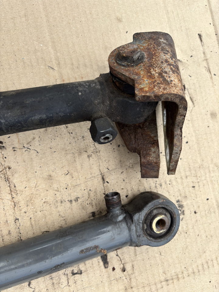 Claas Jaguar 970 siłowniki hydrauliczne - Hydraulic cylinder for Agricultural machinery: picture 2 Claas Jaguar 970 siłowniki hydrauliczne - Hydraulic cylinder for Agricultural machinery: picture 2