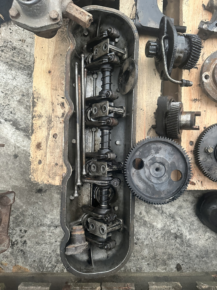 Fiat 780dt Fiat 8045 głowica cylindrów , klawiatura głowicy , rozrząd , części - Cylinder head for Agricultural machinery: picture 2 Fiat 780dt Fiat 8045 głowica cylindrów , klawiatura głowicy , rozrząd , części - Cylinder head for Agricultural machinery: picture 2