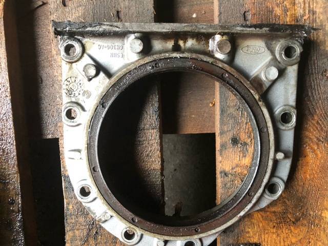 Ford TW Ford fonn-6015-DA - Obudowa Rozrządu - Engine and parts for Agricultural machinery: picture 1 Ford TW Ford fonn-6015-DA - Obudowa Rozrządu - Engine and parts for Agricultural machinery: picture 1