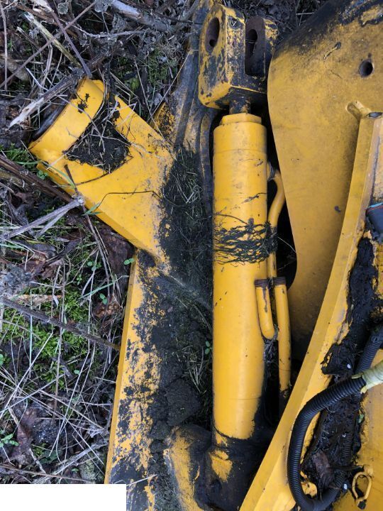 JCB TM 300 Siłownik Poziomowania - Hydraulic cylinder for Agricultural machinery: picture 3 JCB TM 300 Siłownik Poziomowania - Hydraulic cylinder for Agricultural machinery: picture 3