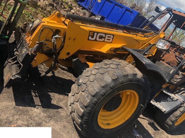 Hydraulic cylinder for Agricultural machinery JCB TM 310 - Siłownik Wychyłu  [CZĘŚCI]: picture 1