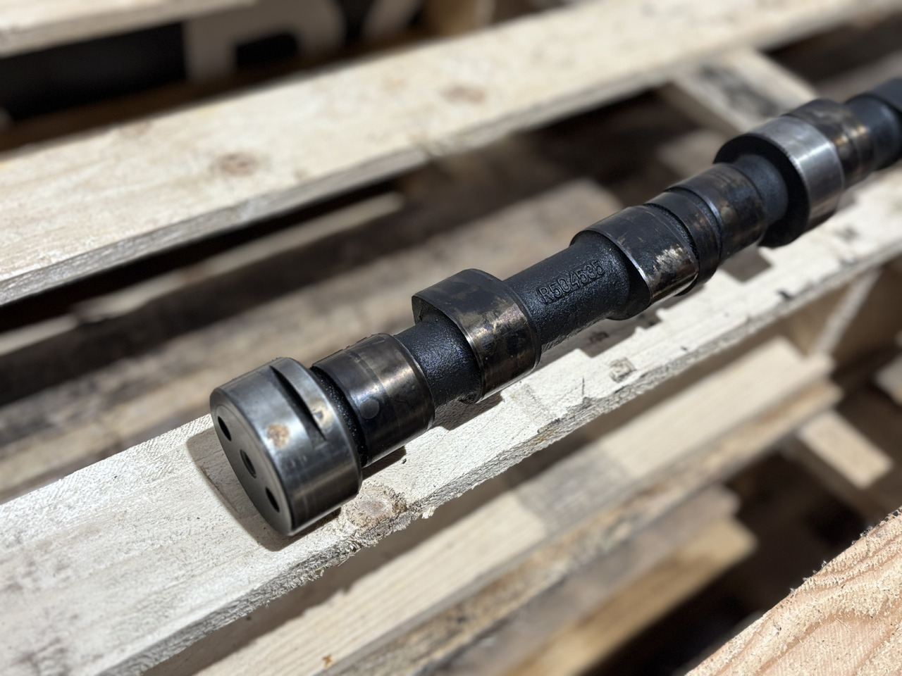 John Deere 6068T 544J Wałek Rozrządu R504535 R516237 - Camshaft for Agricultural machinery: picture 5 John Deere 6068T 544J Wałek Rozrządu R504535 R516237 - Camshaft for Agricultural machinery: picture 5