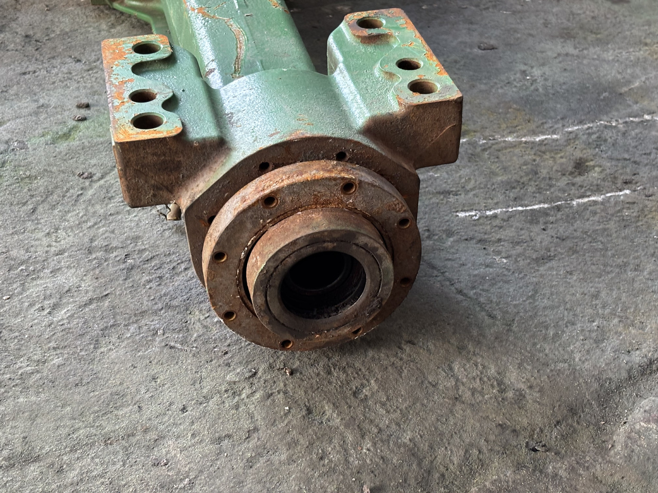 John Deere 7RXXX 7R330 7R 330 Obudowa przedniej osi R319072 R288788 - Front axle for Agricultural machinery: picture 4 John Deere 7RXXX 7R330 7R 330 Obudowa przedniej osi R319072 R288788 - Front axle for Agricultural machinery: picture 4