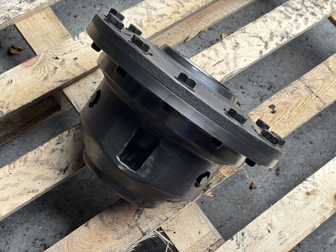 John Deere Mechanizm Różnicowy Reduktor R129583 R255179 R253935 R253934 R290636 - Differential gear for Agricultural machinery: picture 1 John Deere Mechanizm Różnicowy Reduktor R129583 R255179 R253935 R253934 R290636 - Differential gear for Agricultural machinery: picture 1