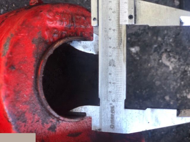 Manitou 524 - Siłownik Wychyłu Łyźki - Hydraulic cylinder for Agricultural machinery: picture 2 Manitou 524 - Siłownik Wychyłu Łyźki - Hydraulic cylinder for Agricultural machinery: picture 2