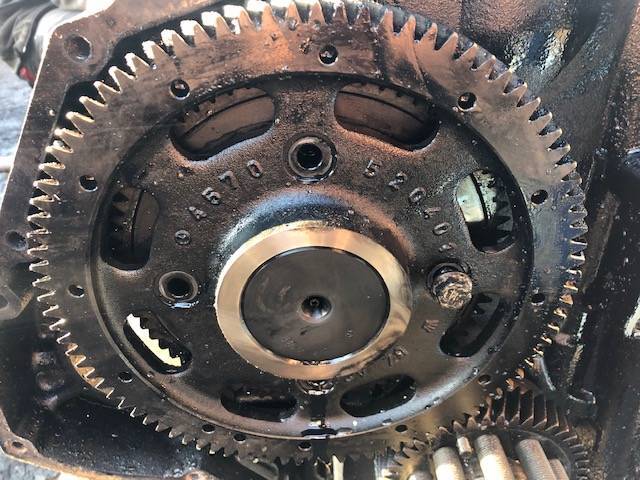 Mercedes TRAVEGO (O 580) - OM457LA Wałek Rozrządu - 4570511101 - Camshaft for Agricultural machinery: picture 1 Mercedes TRAVEGO (O 580) - OM457LA Wałek Rozrządu - 4570511101 - Camshaft for Agricultural machinery: picture 1