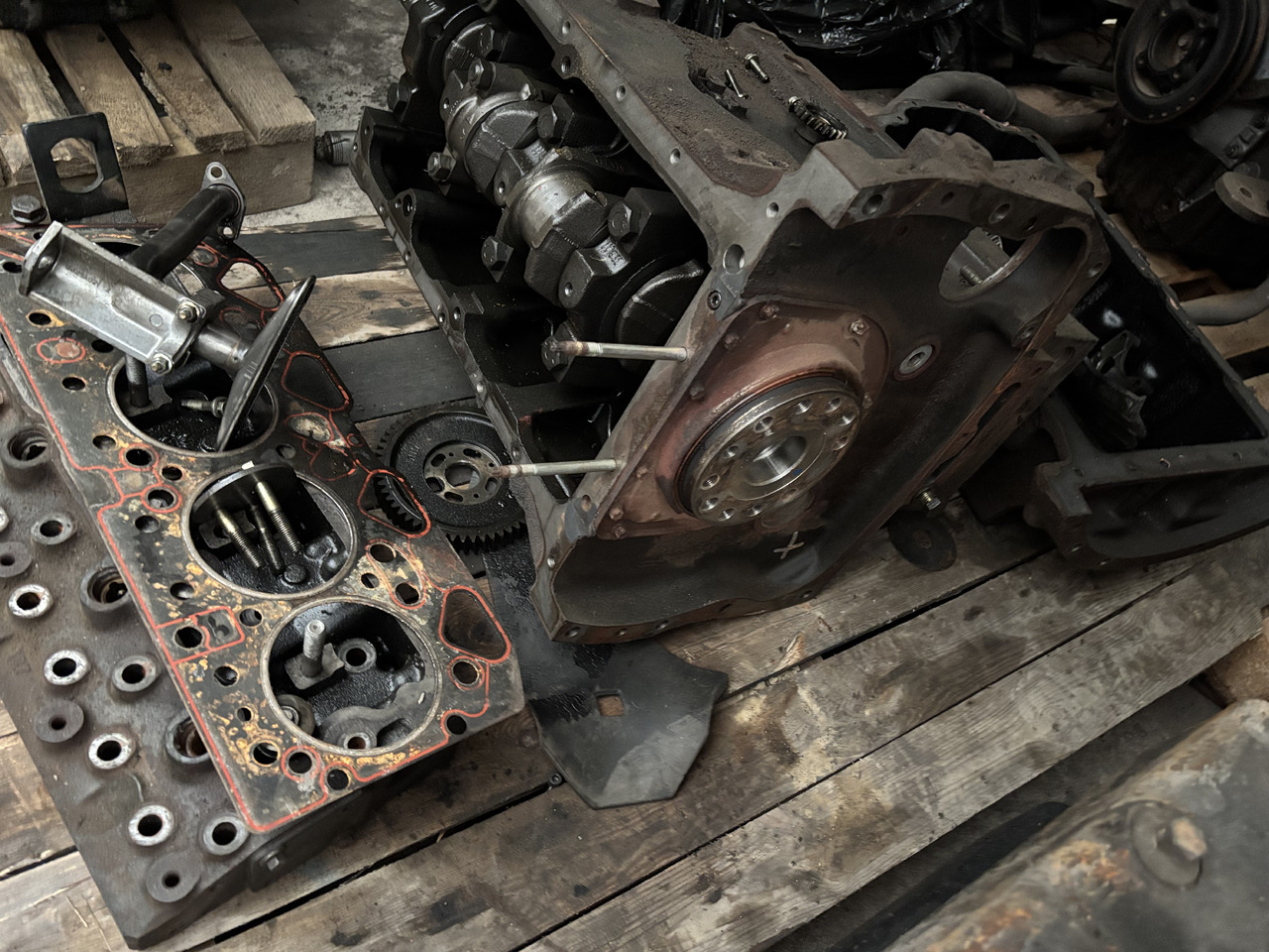 Perkins 1906/2200 Silnik Miska Wał Koło Zamachowe CZĘŚCI - Flywheel for Agricultural machinery: picture 3 Perkins 1906/2200 Silnik Miska Wał Koło Zamachowe CZĘŚCI - Flywheel for Agricultural machinery: picture 3