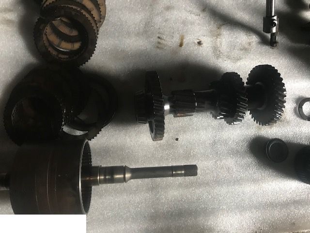 Skrzynia Manitou - Części Com-T4-2012 - Gearbox and parts for Agricultural machinery: picture 2 Skrzynia Manitou - Części Com-T4-2012 - Gearbox and parts for Agricultural machinery: picture 2