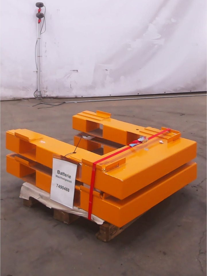 Battery Changing Rack Package - 2 Pcs. - Battery for Material handling equipment: picture 3 Battery Changing Rack Package - 2 Pcs. - Battery for Material handling equipment: picture 3