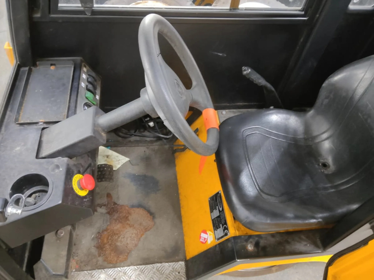 Bradshaw FB1000 - Tow tractor: picture 4 Bradshaw FB1000 - Tow tractor: picture 4