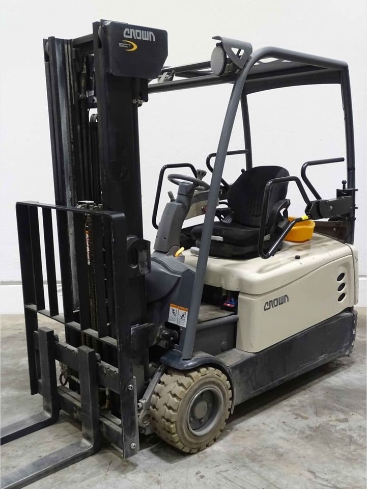 Crown SCT6060-2.0 - Electric forklift: picture 1 Crown SCT6060-2.0 - Electric forklift: picture 1