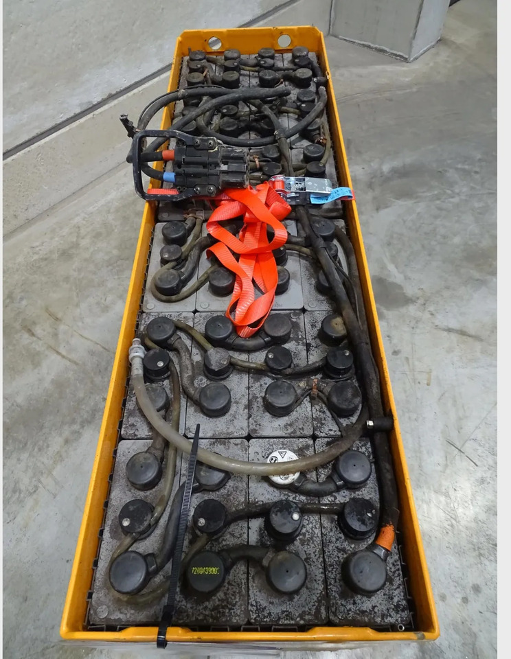 Hawker 48V 620Ah - Battery for Material handling equipment: picture 3 Hawker 48V 620Ah - Battery for Material handling equipment: picture 3