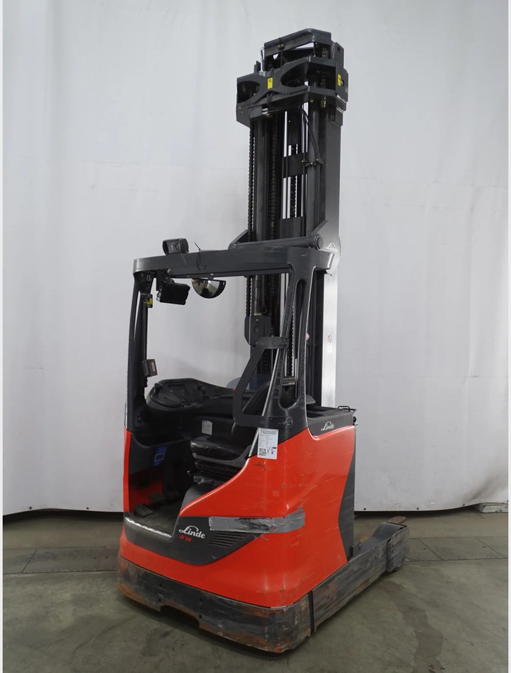 Linde R14HD-01 - Reach truck: picture 3 Linde R14HD-01 - Reach truck: picture 3