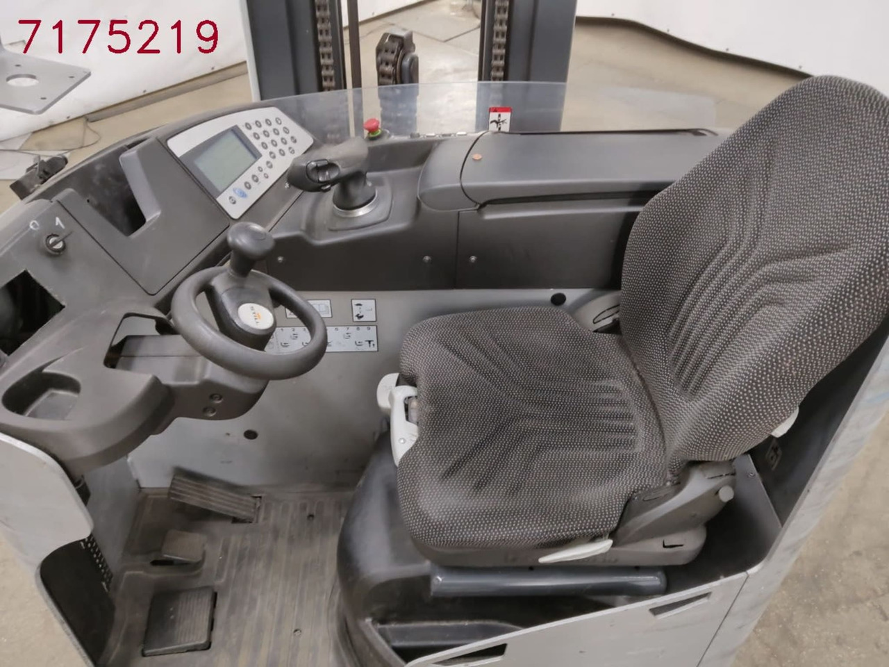STILL FM-X14 - Reach truck: picture 4 STILL FM-X14 - Reach truck: picture 4